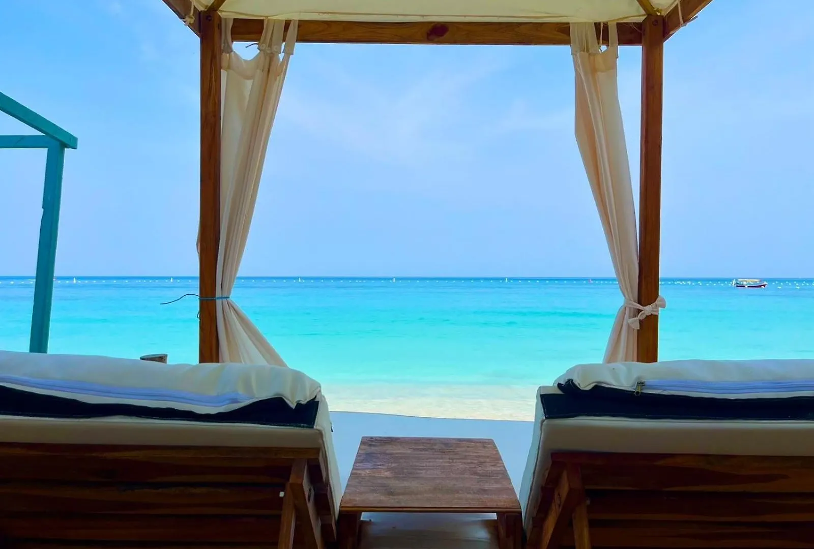 Roma Beach Cartagena Hotel